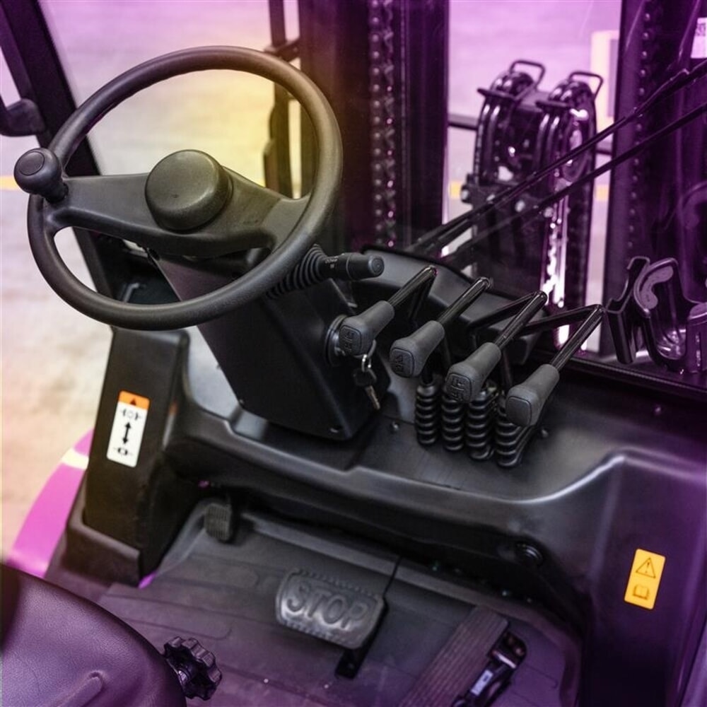 Produktbild nr 7: AntOn by Jungheinrich elektriska gaffeltruckar CBH 2.5 med tredelat teleskopstativ, lyfthöjd 4 800 mm, lastkapacitet 2 500 kg, väderskyddshytt Eco, inkl. extern laddare 80 V, 60 A, CEE, 4-polig